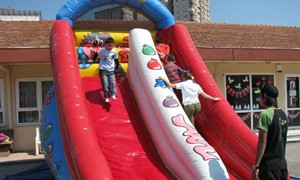 Şişme Oyun Grupları