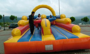 Şişme Oyun Grupları